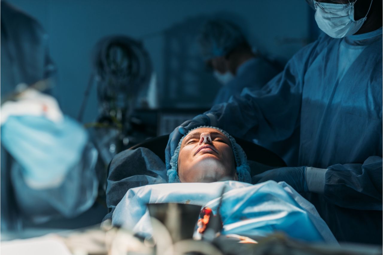 Patient undergoing minimally invasive surgery