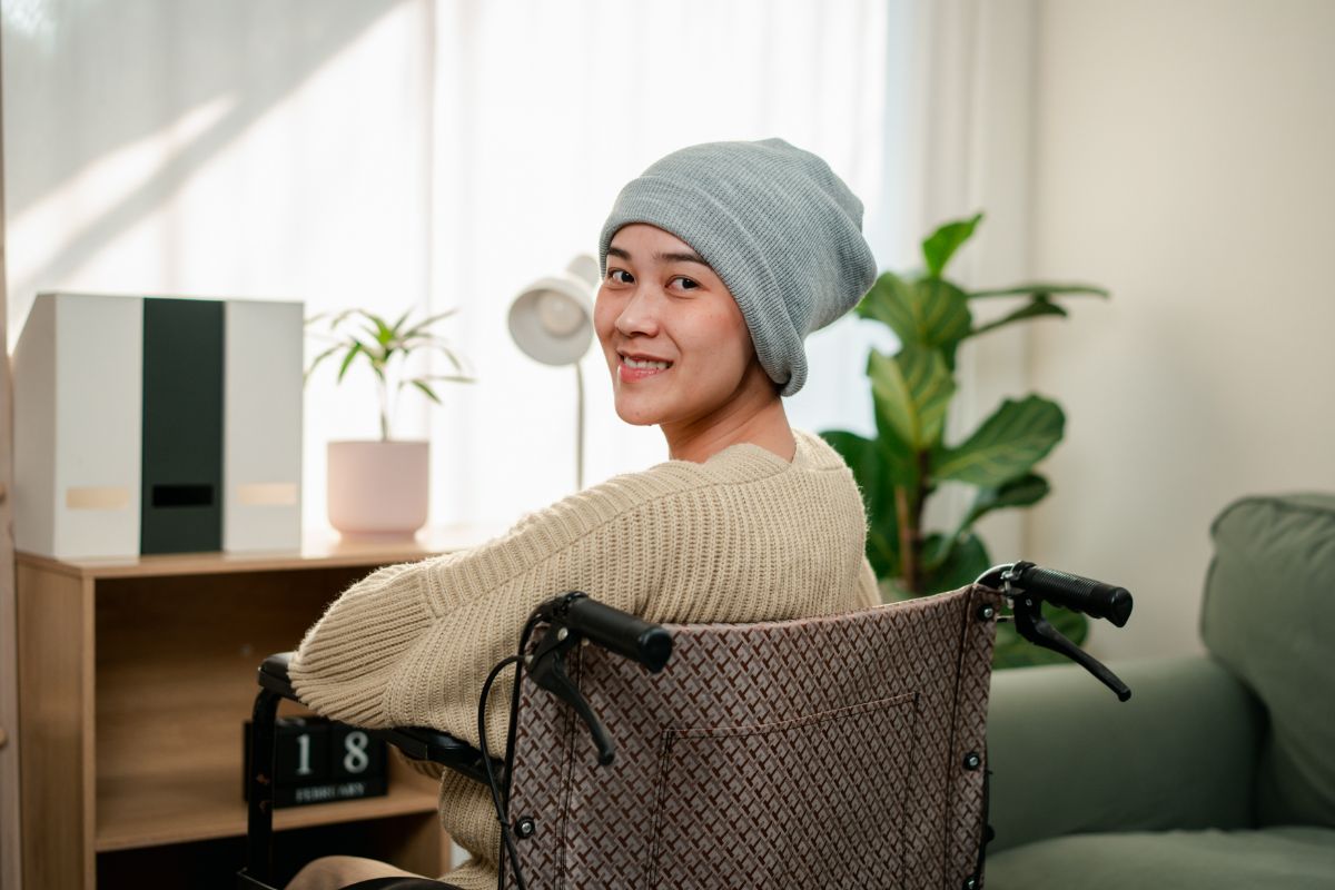 Helpful Tips for Staying Positive While Battling Cancer