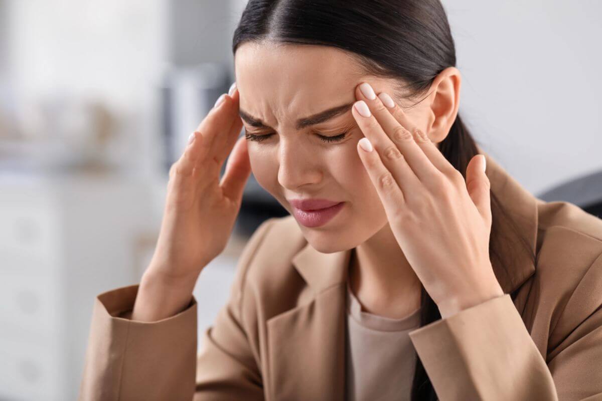 Tips to prevent headaches and migraines naturally.